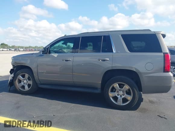 ✅ 2018 Chevrolet Tahoe LT • VIN: 1GNSCBKCXJR183012 • Lot: 42222952. Listed on IAAI with 118,703 mi. Free auction sales archive from the USA and detailed vehicle history report at DreamBid. Image 14.