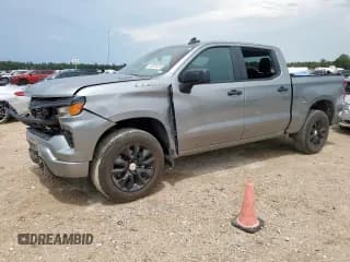 ✅ 2025 Chevrolet Silverado 1500 Custom • VIN: 3GCPABEK6SG183842 • Lot: 69702425. Wystawiony na Copart z przebiegiem 11 498 mil. Bezpłatny archiwum sprzedaży aukcyjnych z USA i szczegółowy raport historii pojazdu na DreamBid. Zdjęcie 1.