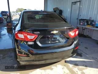 ✅ 2016 Chevrolet Cruze LS • VIN: 1G1BC5SM6G7327848 • Lot: 72062272. Wystawiony na Copart z przebiegiem 66 464 mil mil. Skorzystaj z bezpłatnego archiwum sprzedaży aukcyjnych z USA i zobacz szczegółowy raport historii pojazdu na DreamBid. Zdjęcie 6.