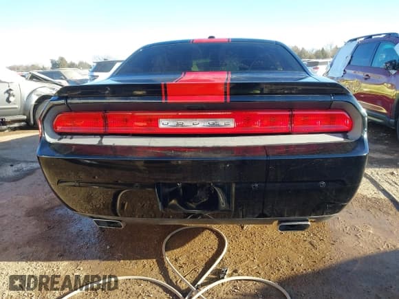 ✅ 2014 Dodge Challenger Rallye Redline • VIN: 2C3CDYAG9EH153804 • Lot: 41416325. Wystawiony na IAAI z przebiegiem 140 786 mil. Bezpłatny archiwum sprzedaży aukcyjnych z USA i szczegółowy raport historii pojazdu na DreamBid. Zdjęcie 17.