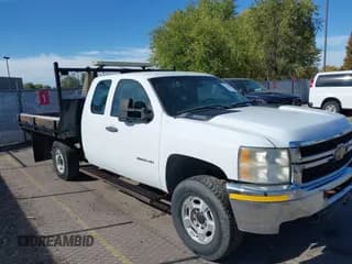 ✅ 2011 Chevrolet Silverado 2500HD Work Truck • VIN: 1GC2KVCG6BZ348604 • Lot: 43430320. Wystawiony na IAAI z przebiegiem 331 819 mil. Bezpłatny archiwum sprzedaży aukcyjnych z USA i szczegółowy raport historii pojazdu na DreamBid. Zdjęcie 1.