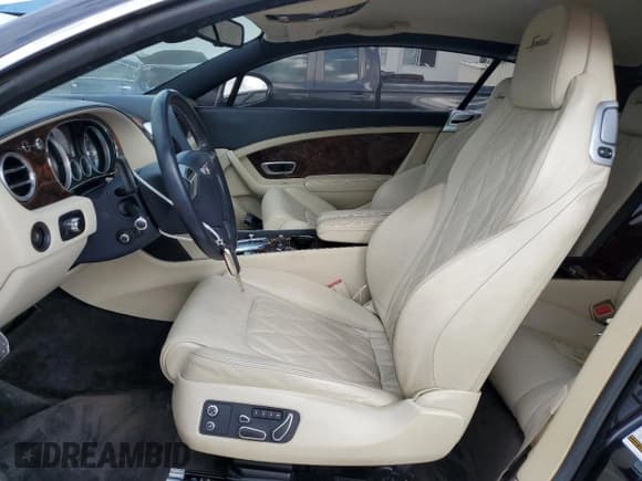 ✅ 2015 Bentley Continental GT • VIN: SCBFJ7ZA4FC045867 • Lot: 84388344. Listed on Copart with 41,137 mi. Free auction sales archive from the USA and detailed vehicle history report at DreamBid. Image 7.