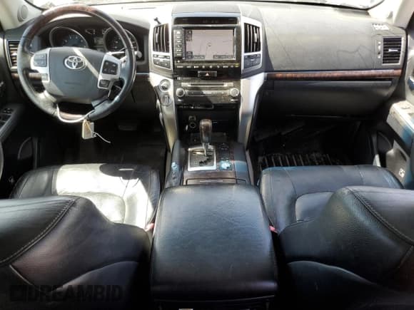 ✅ 2013 Toyota Land Cruiser • VIN: JTMHY7AJ3D4011715 • Lot: 68325005. Listed on Copart with 193,676 mi. Free auction sales archive from the USA and detailed vehicle history report at DreamBid. Image 8.