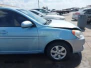 ✅ 2011 Hyundai Accent GLS • VIN: KMHCN4AC8BU600500 • Лот: 43353213. Опубликован ранее на IAAI с пробегом 209 802 миль. Бесплатный доступ к архиву аукционных продаж из США и подробный отчёт об истории автомобиля на DreamBid. Изображение 17.