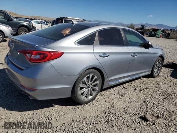2016 Hyundai Sonata Sport with VIN 5NPE34AF4GH396826, listed as a Copart auction lot 80910435 with 72,902 mi miles and Salvage title. Bid and sale history available at DreamBid. Image 3.