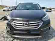 ✅ 2017 Hyundai Santa Fe 2.4L • VIN: 5NMZT3LB4HH044821 • Lot: 46889233. Wystawiony na Copart z przebiegiem 93 261 mil. Bezpłatny archiwum sprzedaży aukcyjnych z USA i szczegółowy raport historii pojazdu na DreamBid. Zdjęcie 5.
