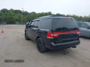 ✅ 2015 Lincoln Navigator • VIN: 5LMJJ2JT9FEJ11124 • Lot: 43329293. Wystawiony na IAAI z przebiegiem 128 142 mil. Bezpłatny archiwum sprzedaży aukcyjnych z USA i szczegółowy raport historii pojazdu na DreamBid. Zdjęcie 3.