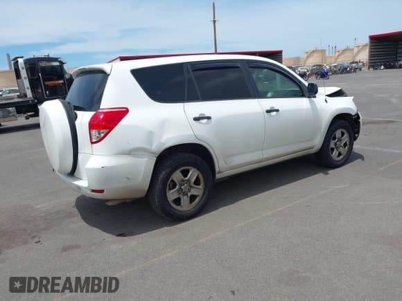 ✅ 2006 Toyota RAV4 • VIN: JTMZD33V666007299 • Lot: 42565899. Listed on IAAI with 227,479 mi. Free auction sales archive from the USA and detailed vehicle history report at DreamBid. Image 4.