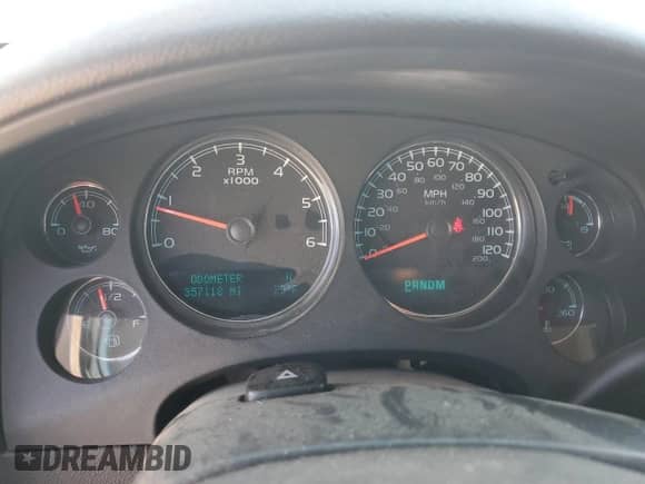 2011 Chevrolet Tahoe Commercial with VIN 1GNSK2E05BR368235, listed as a Copart auction lot 56422085 with 357,118 mi miles and Clean title. Bid and sale history available at DreamBid. Image 9.