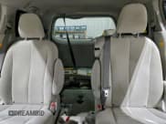 ✅ 2012 Toyota Sienna LE • VIN: 5TDKK3DC2CS242816 • Лот: 93912105. Опубликован ранее на Copart с пробегом 288 438 миль. Бесплатный доступ к архиву аукционных продаж из США и подробный отчёт об истории автомобиля на DreamBid. Изображение 10.