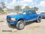 ✅ 2000 Dodge Dakota • VIN: 1B7GG2AX7YS735141 • Lot: 43214718. Listed on IAAI with 220,792 mi. Free auction sales archive from the USA and detailed vehicle history report at DreamBid. Image 2.