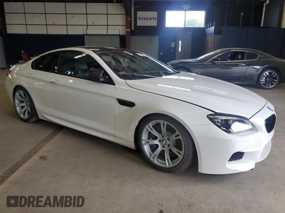 ✅ 2014 BMW M6 • VIN: WBSLX9C58ED160480 • Lot: 64464985. Wystawiony na Copart z przebiegiem 58 514 mil. Bezpłatny archiwum sprzedaży aukcyjnych z USA i szczegółowy raport historii pojazdu na DreamBid. Zdjęcie 4.
