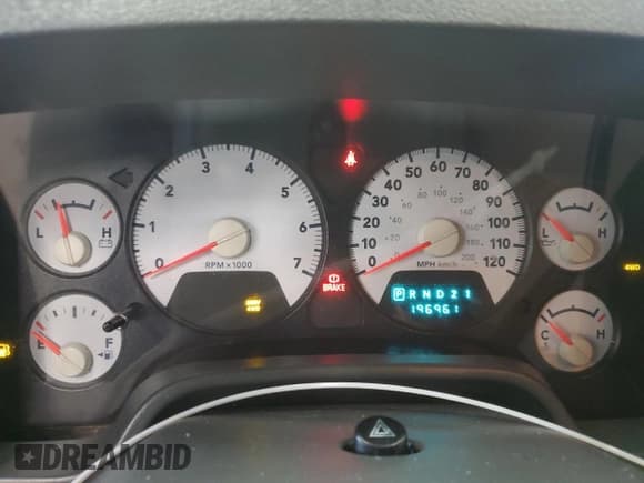 ✅ 2008 Dodge 1500 Laramie • VIN: 1D7HU18238J231490 • Лот: 80891254. Опубликован ранее на Copart с пробегом 196 961 миль. Бесплатный доступ к архиву аукционных продаж из США и подробный отчёт об истории автомобиля на DreamBid. Изображение 9.