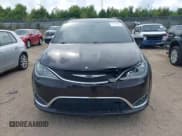 ✅ 2017 Chrysler Pacifica Touring L • VIN: 2C4RC1BG1HR525620 • Лот: 43263396. Опубликован ранее на IAAI с пробегом 105 532 миль. Бесплатный доступ к архиву аукционных продаж из США и подробный отчёт об истории автомобиля на DreamBid. Изображение 12.