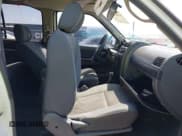 ✅ 2002 Nissan Xterra SE • VIN: 5N1ED28T32C554991 • Lot: 42006365. Listed on IAAI with 264,488 mi. Free auction sales archive from the USA and detailed vehicle history report at DreamBid. Image 5.