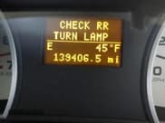 ✅ 2006 Ford Explorer Eddie Bauer • VIN: 1FMEU74846ZA09335 • Lot: 41986862. Wystawiony na IAAI z przebiegiem 139 406 mil. Bezpłatny archiwum sprzedaży aukcyjnych z USA i szczegółowy raport historii pojazdu na DreamBid. Zdjęcie 16.