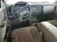 2002 Dodge Dakota SLT z VIN 1B7HL48X32S708723, wystawiony jako Copart lot #41940825 z przebiegiem 112 145 mil mil oraz Szkoda całkowita • Salvage title. Historia ofert i sprzedaży dostępna na DreamBid. Obrazek 8.