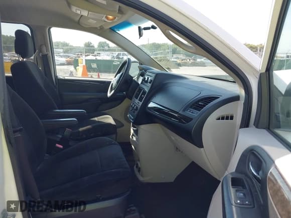 ✅ 2013 Dodge Grand Caravan SXT • VIN: 2C4RDGCG6DR520244 • Lot: 43357565. Wystawiony na IAAI z przebiegiem 184 872 mil. Bezpłatny archiwum sprzedaży aukcyjnych z USA i szczegółowy raport historii pojazdu na DreamBid. Zdjęcie 5.