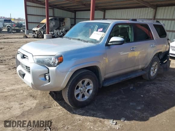 ✅ 2022 Toyota 4Runner SR5 • VIN: JTEMU5JR8N6054775 • Lot: 41758422. Listed on IAAI with 60,912 mi. Free auction sales archive from the USA and detailed vehicle history report at DreamBid. Image 17.