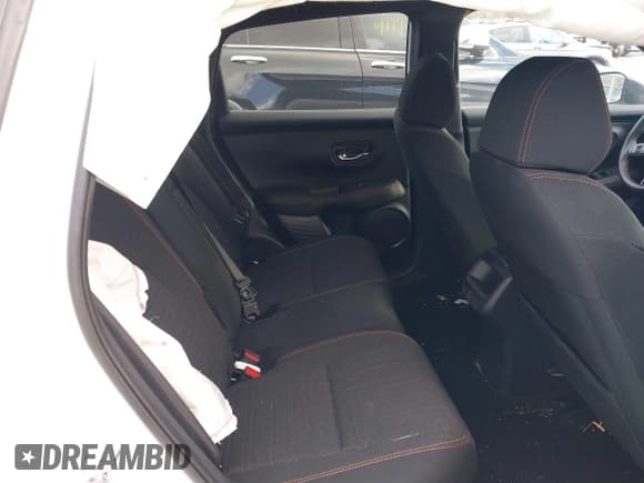 ✅ 2024 Honda HR-V Sport • VIN: 3CZRZ2H54RM770151 • Lot: 41501617. Wystawiony na IAAI z przebiegiem 15 928 mil. Bezpłatny archiwum sprzedaży aukcyjnych z USA i szczegółowy raport historii pojazdu na DreamBid. Zdjęcie 8.