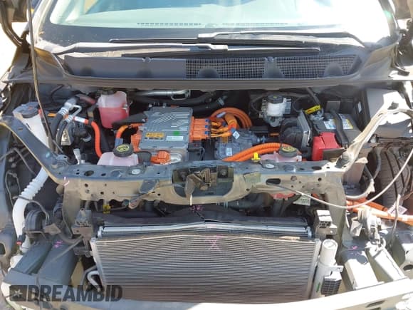 ✅ 2020 Chevrolet Bolt EV Premier • VIN: 1G1FZ6S02L4111333 • Lot: 43081918. Listed on IAAI with 86,066 mi. Free auction sales archive from the USA and detailed vehicle history report at DreamBid. Image 10.