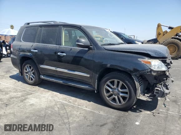 ✅ 2014 Lexus LX 570 • VIN: JTJHY7AX4E4148830 • Lot: 70759085. Listed on Copart with 67,142 mi. Free auction sales archive from the USA and detailed vehicle history report at DreamBid. Image 4.