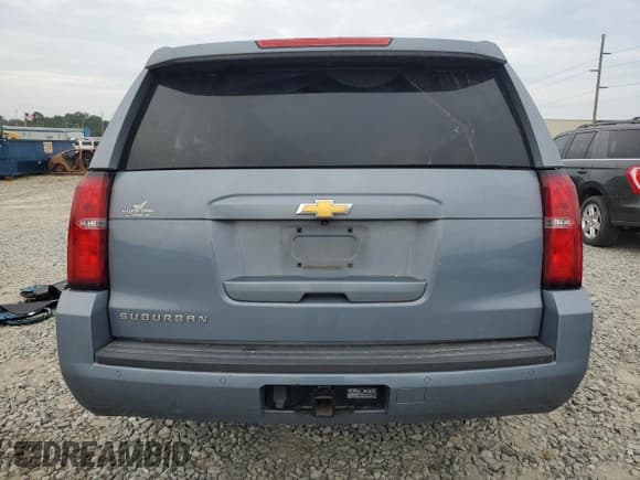✅ 2015 Chevrolet Suburban LT • VIN: 1GNSCJKCXFR666677 • Lot: 75093364. Wystawiony na Copart z przebiegiem 81 848 mil. Bezpłatny archiwum sprzedaży aukcyjnych z USA i szczegółowy raport historii pojazdu na DreamBid. Zdjęcie 6.
