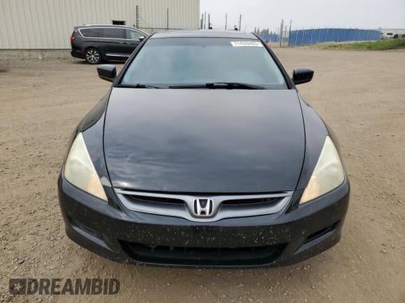 ✅ 2006 Honda Accord EX-L • VIN: 1HGCM81616A800698 • Lot: 71433405. Listed on Copart with 353,821 mi. Free auction sales archive from the USA and detailed vehicle history report at DreamBid. Image 5.