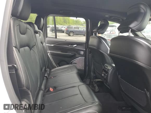 ✅ 2023 Jeep Grand Cherokee Overland • VIN: 1C4RJYD69P8788922 • Лот: 56283115. Опубликован ранее на Copart с пробегом 38 161 миль. Бесплатный доступ к архиву аукционных продаж из США и подробный отчёт об истории автомобиля на DreamBid. Изображение 10.