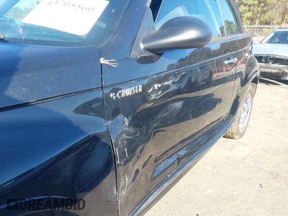 ✅ 2005 Chrysler PT Cruiser Touring • VIN: 3C3EY55E15T301648 • Lot: 43705560. Listed on IAAI with 220,165 mi. Free auction sales archive from the USA and detailed vehicle history report at DreamBid. Image 12.