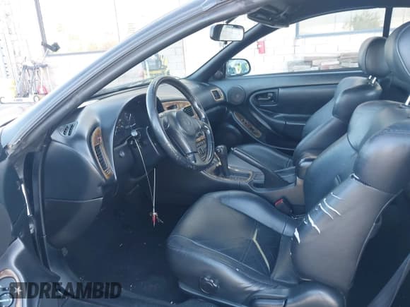 ✅ 1998 Toyota Celica GT • VIN: JT5FG02T6W0047793 • Lot: 42312714. Wystawiony na IAAI z przebiegiem 146 201 mil. Bezpłatny archiwum sprzedaży aukcyjnych z USA i szczegółowy raport historii pojazdu na DreamBid. Zdjęcie 5.