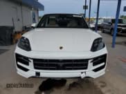 ✅ 2025 Porsche Cayenne • VIN: WP1BA2AY6SDA30832 • Lot: 71291165. Listed on Copart with 1,871 mi. Free auction sales archive from the USA and detailed vehicle history report at DreamBid. Image 5.