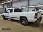 2002 Chevrolet Silverado 1500 with VIN 1GCEC19T72E234402, listed as a Copart auction lot 85130274 with 205,415 mi miles and Salvage title. Bid and sale history available at DreamBid. Image 2.