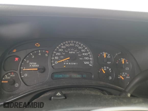 ✅ 2006 Chevrolet Silverado 2500HD LT3 • VIN: 1GCHK232X6F110873 • Lot: 86475445. Wystawiony na Copart z przebiegiem 226 349 mil. Bezpłatny archiwum sprzedaży aukcyjnych z USA i szczegółowy raport historii pojazdu na DreamBid. Zdjęcie 9.