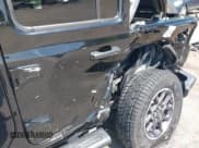 ✅ 2021 Jeep Wrangler Unlimited Sport S • VIN: 1C4HJXDG4MW581070 • Lot: 42178964. Wystawiony na IAAI z przebiegiem 40 001 mil. Bezpłatny archiwum sprzedaży aukcyjnych z USA i szczegółowy raport historii pojazdu na DreamBid. Zdjęcie 19.