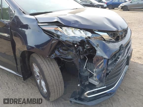 ✅ 2022 Toyota Sienna XLE • VIN: 5TDYSKFC8NS051809 • Лот: 42823541. Опубликован ранее на IAAI с пробегом 24 427 миль. Бесплатный доступ к архиву аукционных продаж из США и подробный отчёт об истории автомобиля на DreamBid. Изображение 6.