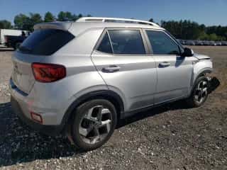 2022 Hyundai Venue SEL z VIN KMHRC8A35NU166192, wystawiony jako Copart lot #69808964 z przebiegiem 31 247 mil mil oraz Szkoda całkowita • Salvage title. Historia ofert i sprzedaży dostępna na DreamBid. Obrazek 3.