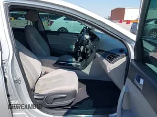 ✅ 2015 Hyundai Sonata SE • VIN: 5NPE24AF0FH212872 • Лот: 43160654. Опубликован ранее на IAAI с пробегом 214 856 миль. Бесплатный доступ к архиву аукционных продаж из США и подробный отчёт об истории автомобиля на DreamBid. Изображение 5.