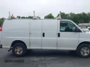 ✅ 2015 Chevrolet Express Cargo • VIN: 1GCWGFCF6F1143899 • Lot: 42993006. Wystawiony na IAAI z przebiegiem 151 900 mil. Bezpłatny archiwum sprzedaży aukcyjnych z USA i szczegółowy raport historii pojazdu na DreamBid. Zdjęcie 13.