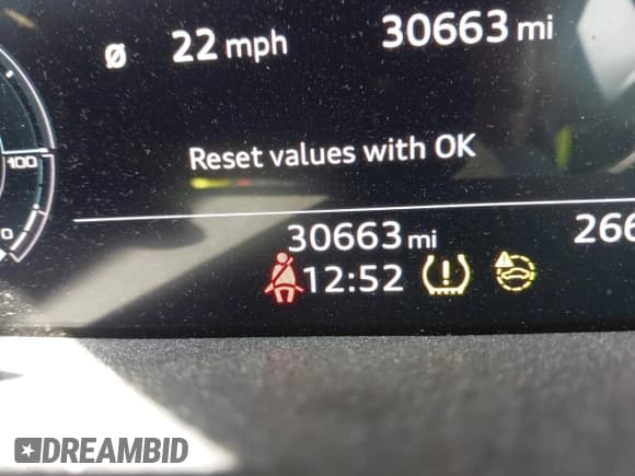 ✅ 2021 Audi e-tron Sportback Premium Plus • VIN: WA12AAGE2MB012913 • Lot: 43455155. Listed on IAAI with 30,663 mi. Free auction sales archive from the USA and detailed vehicle history report at DreamBid. Image 16.