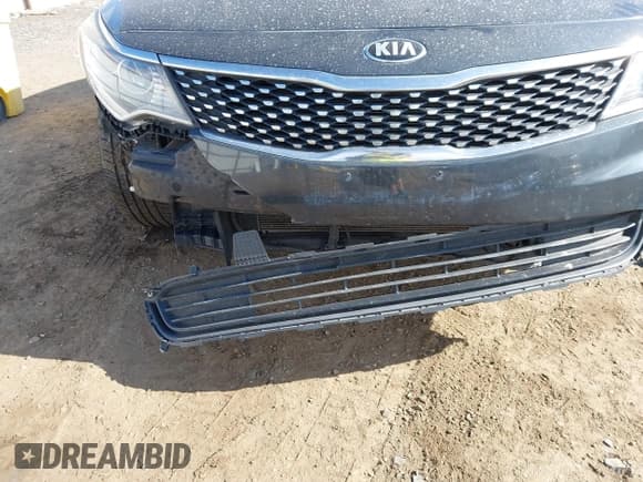 ✅ 2016 Kia Optima EX • VIN: 5XXGU4L3XGG095952 • Lot: 42496671. Wystawiony na IAAI z przebiegiem 77 554 mil. Bezpłatny archiwum sprzedaży aukcyjnych z USA i szczegółowy raport historii pojazdu na DreamBid. Zdjęcie 6.