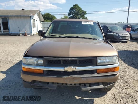 ✅ 2002 Chevrolet S-10 LS • VIN: 1GCCS19W328207975 • Лот: 69282874. Опубликован ранее на Copart с пробегом 119 230 миль. Бесплатный доступ к архиву аукционных продаж из США и подробный отчёт об истории автомобиля на DreamBid. Изображение 5.