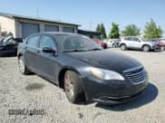 ✅ 2012 Chrysler 200 Touring • VIN: 1C3CCBBB9CN148979 • Lot: 64874595. Wystawiony na Copart z przebiegiem 112 893 mil. Bezpłatny archiwum sprzedaży aukcyjnych z USA i szczegółowy raport historii pojazdu na DreamBid. Zdjęcie 13.