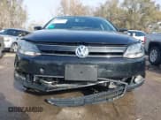 ✅ 2013 Volkswagen Jetta SEL • VIN: 3VWLX7AJ0DM369112 • Lot: 43689452. Wystawiony na IAAI z przebiegiem 206 668 mil. Bezpłatny archiwum sprzedaży aukcyjnych z USA i szczegółowy raport historii pojazdu na DreamBid. Zdjęcie 6.