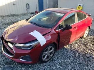 ✅ 2019 Chevrolet Cruze Premier • VIN: 1G1BF5SM5K7132730 • Lot: 69477152. Wystawiony na Copart z przebiegiem 93 756 mil. Bezpłatny archiwum sprzedaży aukcyjnych z USA i szczegółowy raport historii pojazdu na DreamBid. Zdjęcie 1.