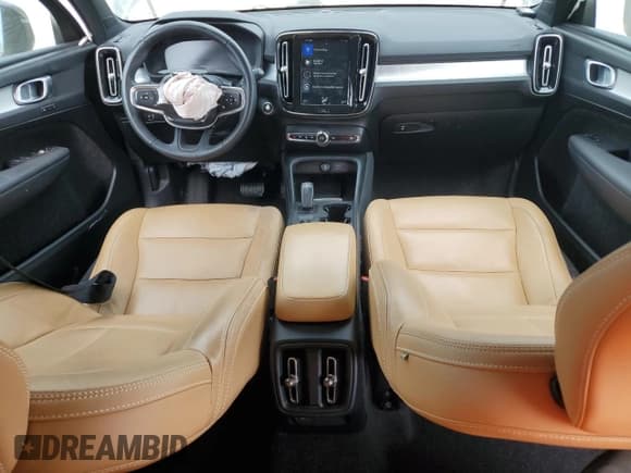 ✅ 2019 Volvo XC40 Momentum • VIN: YV4162UK2K2155020 • Лот: 91381845. Опубликован ранее на Copart с пробегом 55 824 миль. Бесплатный доступ к архиву аукционных продаж из США и подробный отчёт об истории автомобиля на DreamBid. Изображение 8.