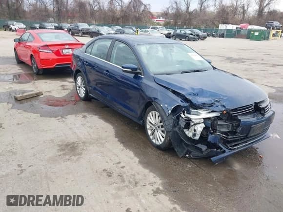 ✅ 2012 Volkswagen Jetta SEL • VIN: 3VWLP7AJ4CM394657 • Lot: 41912022. Listed on IAAI with 150,482 mi. Free auction sales archive from the USA and detailed vehicle history report at DreamBid. Image 1.