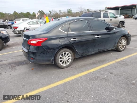 ✅ 2018 Nissan Sentra S • VIN: 3N1AB7AP7JY263356 • Лот: 41310908. Опубликован ранее на IAAI с пробегом 91 991 миль. Бесплатный доступ к архиву аукционных продаж из США и подробный отчёт об истории автомобиля на DreamBid. Изображение 4.