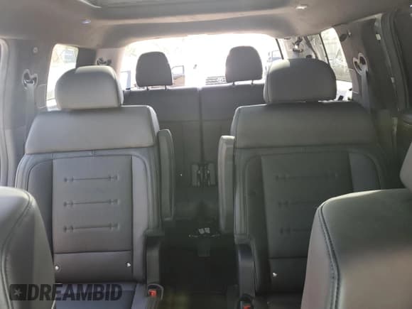 ✅ 2025 Hyundai Santa Fe Calligraphy • VIN: 5NMP5DGL9SH069490 • Lot: 81109945. Listed on Copart with 2,455 mi. Free auction sales archive from the USA and detailed vehicle history report at DreamBid. Image 10.