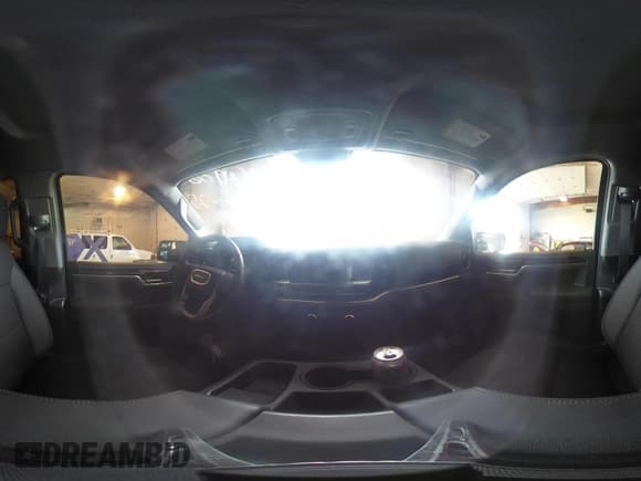 ✅ 2025 GMC Sierra 1500 Elevation • VIN: 1GTPUJEK8SZ164906 • Лот: 43038136. Опубликован ранее на IAAI с пробегом 12 693 миль. Бесплатный доступ к архиву аукционных продаж из США и подробный отчёт об истории автомобиля на DreamBid. Изображение 18.